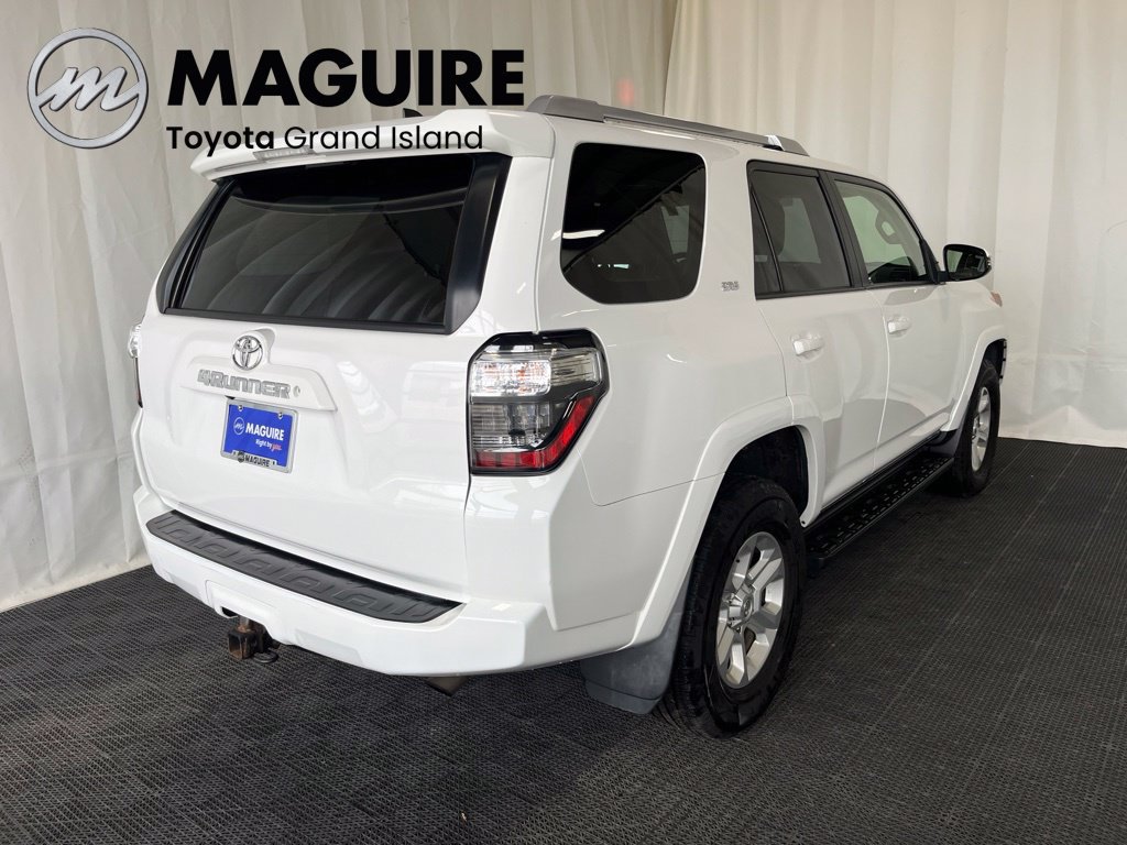 Used 2018 Toyota 4Runner SR5 Premium AWD/4WD image 32