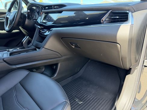 Certified 2024 Cadillac XT6 Premium Luxury w/ Platinum Package image 12