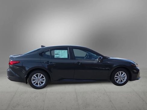 New 2026 Toyota Camry LE image 9