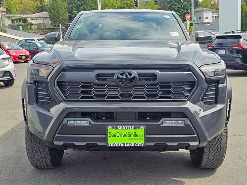New 2026 Toyota Tacoma TRD Off-Road AWD/4WD image 2