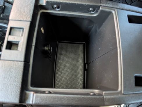 Used 2014 Jeep Wrangler Unlimited Sahara AWD/4WD image 28