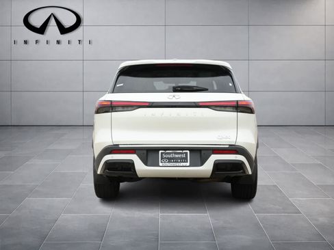 Certified 2023 INFINITI QX60 Luxe w/ Cargo Package FWD image 6
