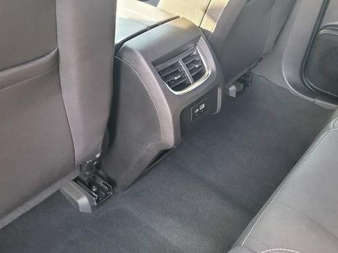 Used 2025 Chevrolet Blazer LT AWD/4WD image 27