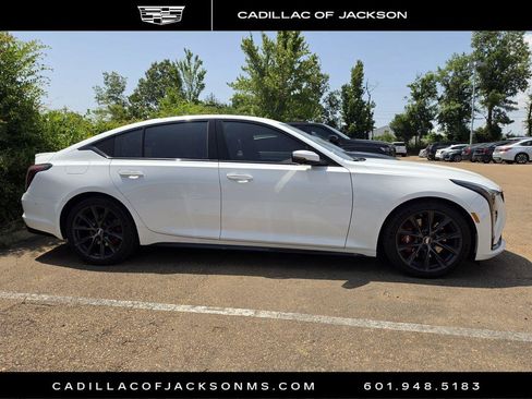 Certified 2025 Cadillac CT5 V w/ Technology Package RWD image 6