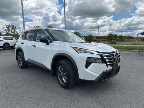 Certified 2025 Nissan Rogue S AWD/4WD image 7