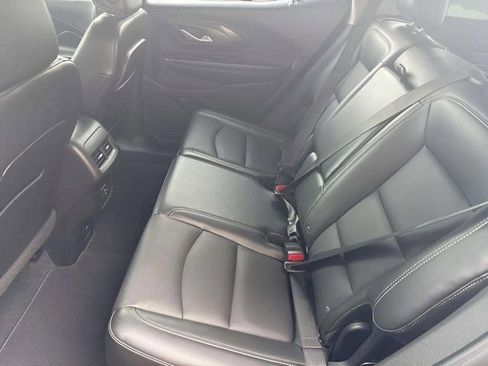 Used 2022 GMC Terrain SLT w/ Tech Package image 10