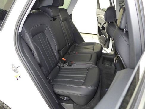 Used 2023 Audi Q5 2.0T Premium image 19