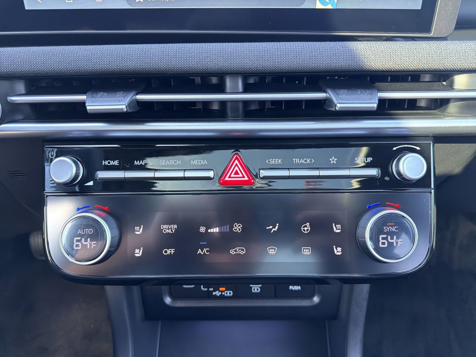 New 2026 Hyundai Tucson Limited AWD/4WD image 21