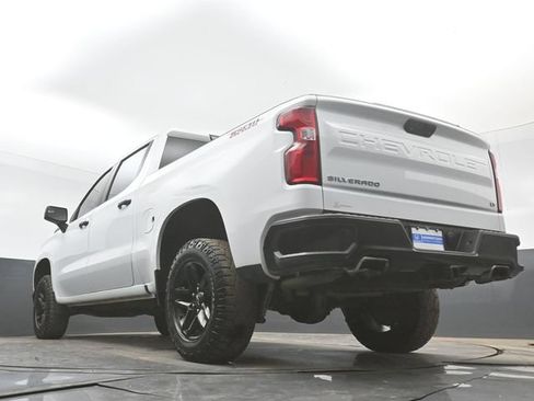 Used 2021 Chevrolet Silverado 1500 LT Trail Boss w/ Convenience Package II AWD/4WD image 45