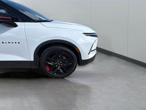 Used 2023 Chevrolet Blazer LT AWD/4WD image 54