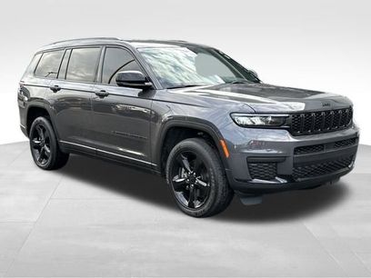 Used 2023 Jeep Grand Cherokee L Laredo