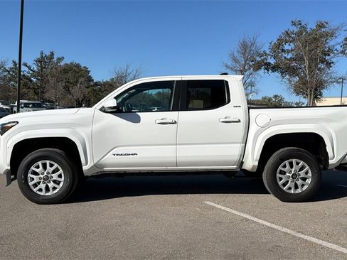 Certified 2024 Toyota Tacoma SR5 image 2