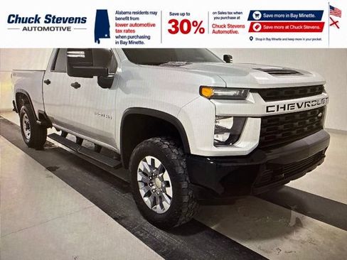 Used 2022 Chevrolet Silverado 2500 Custom w/ Custom Value Package AWD/4WD image 5