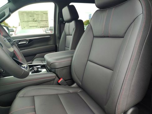 New 2026 Chevrolet Suburban RST w/ Advanced Technology Package image 10