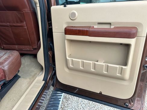 Used 2012 Ford F250 King Ranch w/ King Ranch w/Chrome Pkg image 20