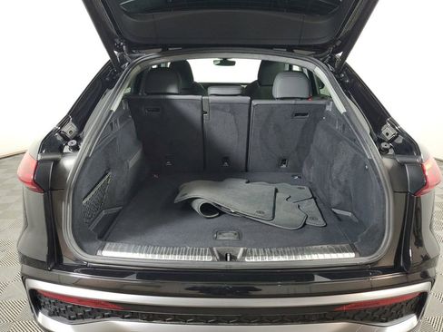 Used 2025 Audi Q5 Premium Plus w/ Premium Plus image 9