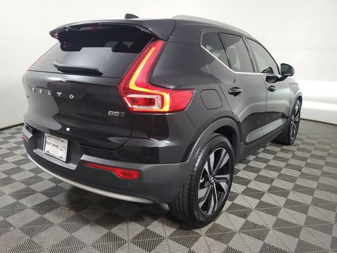 Certified 2023 Volvo XC40 B5 Ultimate w/ Protection Package Premier AWD/4WD image 8