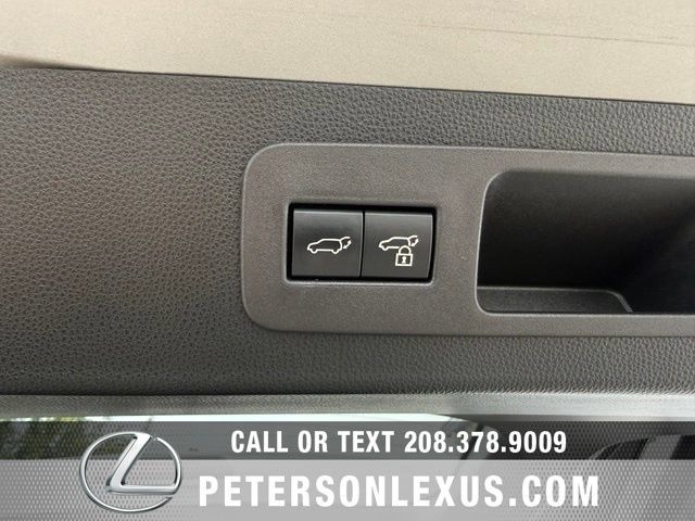 Used 2023 Lexus LX 600 4WD w/ Interior Upgrade Package image 26