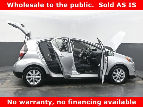 Used 2017 Toyota Prius C Two image 45