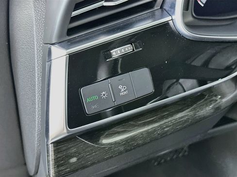 Used 2024 Audi Q7 2.0T Premium Plus AWD/4WD image 17