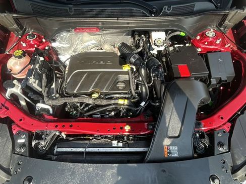 Used 2025 Chevrolet Trax LT image 33