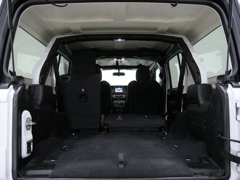 Used 2023 Jeep Wrangler Willys image 27