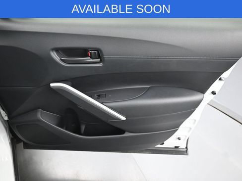 Used 2024 Toyota Corolla Cross LE FWD image 31