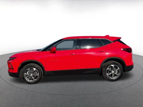 Used 2026 Chevrolet Blazer LT FWD image 8
