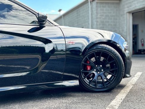 Used 2018 Dodge Charger R/T Scat Pack RWD image 4