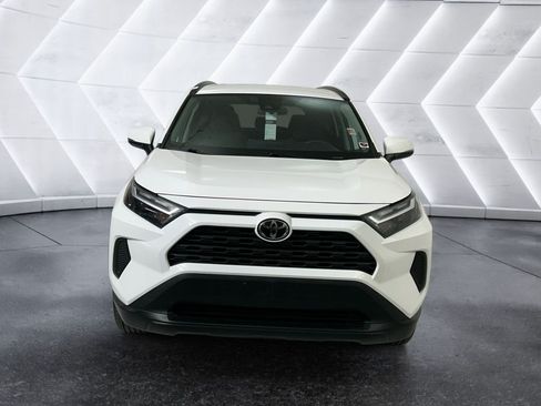 Used 2024 Toyota RAV4 XLE FWD image 2