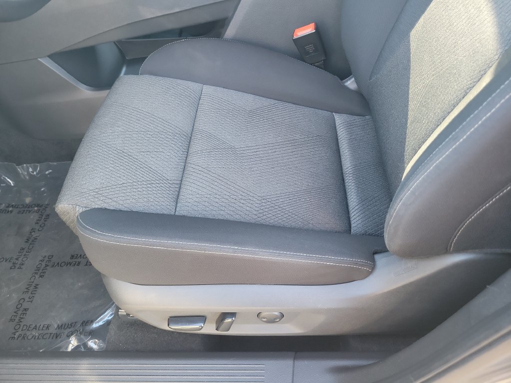 Used 2025 Nissan Rogue SV AWD/4WD image 18