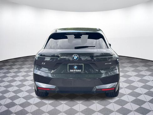 Used 2023 BMW iX xDrive50 w/ Premium Package AWD/4WD image 9