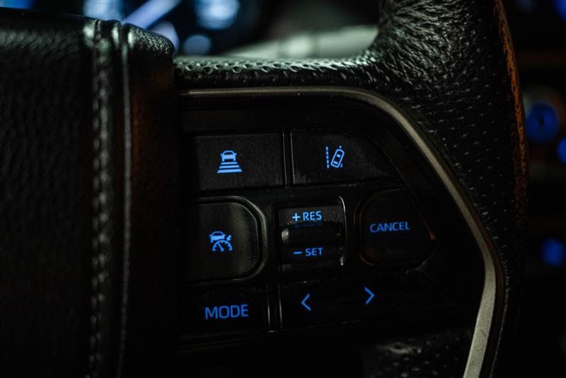 Used 2023 Toyota Tundra Limited AWD/4WD image 18