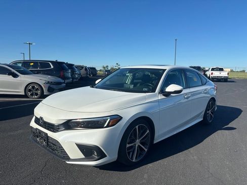 Used 2023 Honda Civic Touring image 7