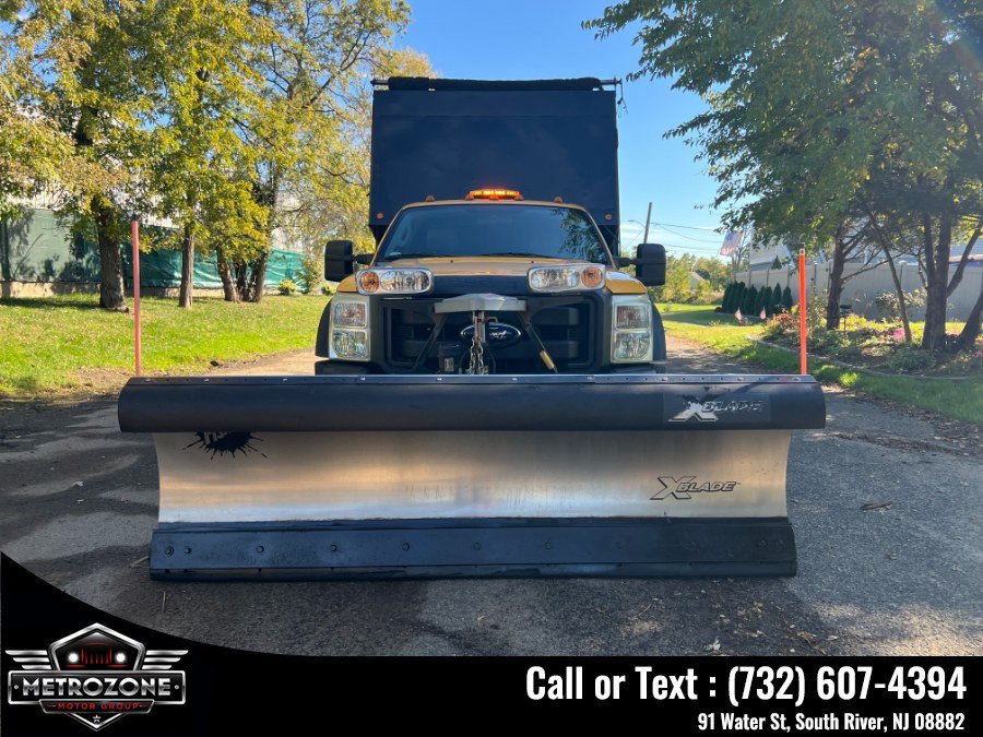 Used 2011 Ford F550 4x4 Regular Cab Super Duty w/ Payload Upgrade Pkg image 2