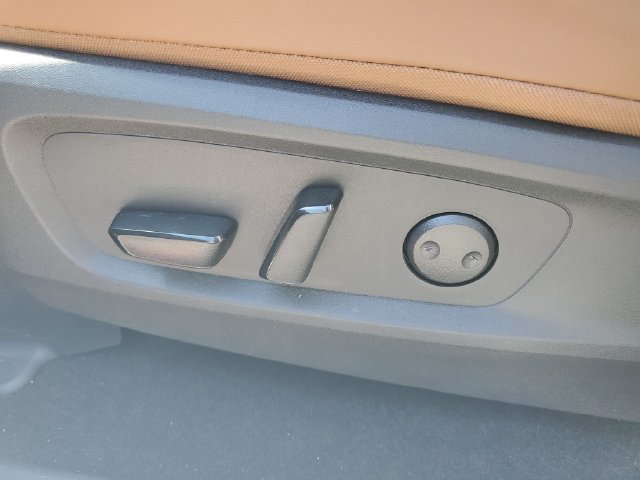 Certified 2025 Nissan Pathfinder Platinum w/ Cargo Package FWD image 26