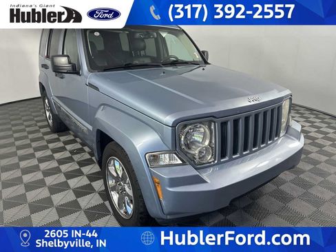 Used 2012 Jeep Liberty Sport AWD/4WD image 2