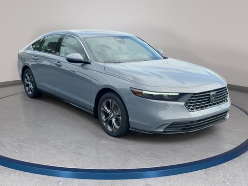 New 2026 Honda Accord EX-L image 3