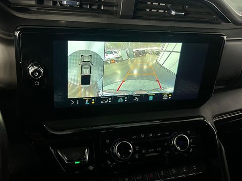 Used 2023 GMC Sierra 1500 AT4X image 17