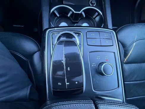 Used 2017 Mercedes-Benz GLS 450 4MATIC image 31