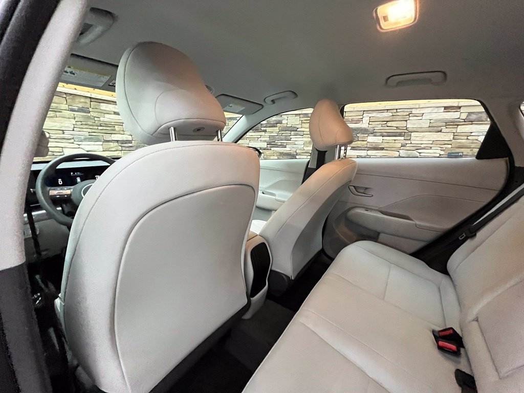 Used 2024 Hyundai Kona SE AWD/4WD image 36