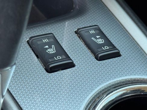 Used 2020 Nissan Pathfinder SL image 30