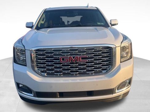 Used 2019 GMC Yukon Denali w/ Denali Ultimate Package image 3