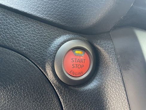 Used 2017 Nissan Sentra SV w/ Style Package image 29