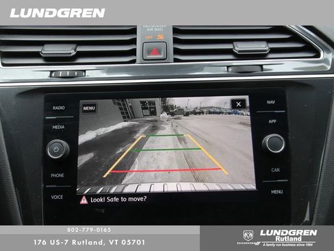 Used 2020 Volkswagen Tiguan SEL w/ 3rd Row Seat Package image 23