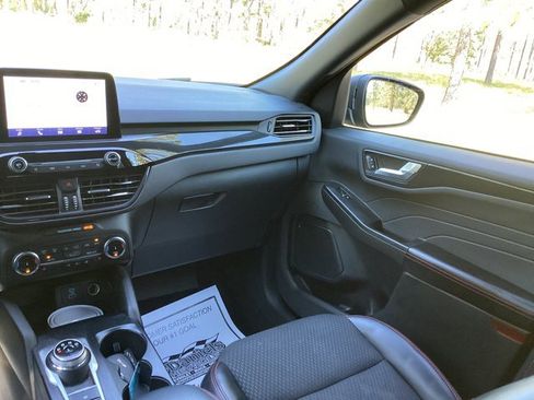 Used 2023 Ford Escape ST-Line image 13