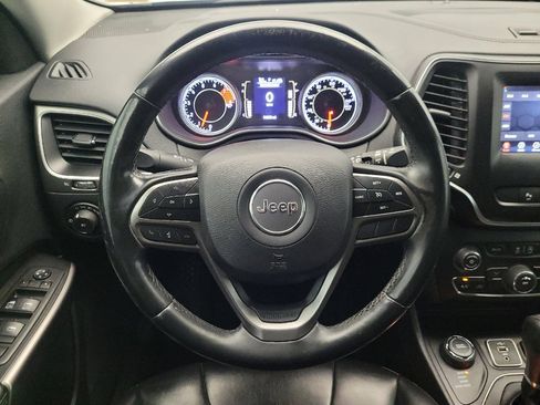 Used 2019 Jeep Cherokee Latitude Plus w/ Trailer Tow Group AWD/4WD image 22