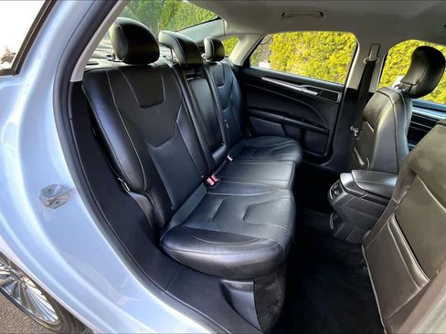 Used 2014 Ford Fusion Titanium image 19