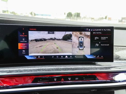 Used 2026 BMW 740i xDrive AWD/4WD image 27