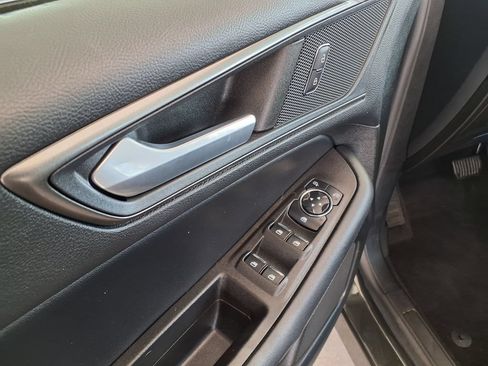 Used 2023 Ford Edge SE AWD/4WD image 19